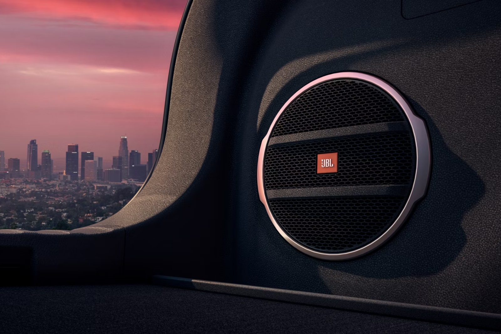 2024款豐田卡羅拉銳放